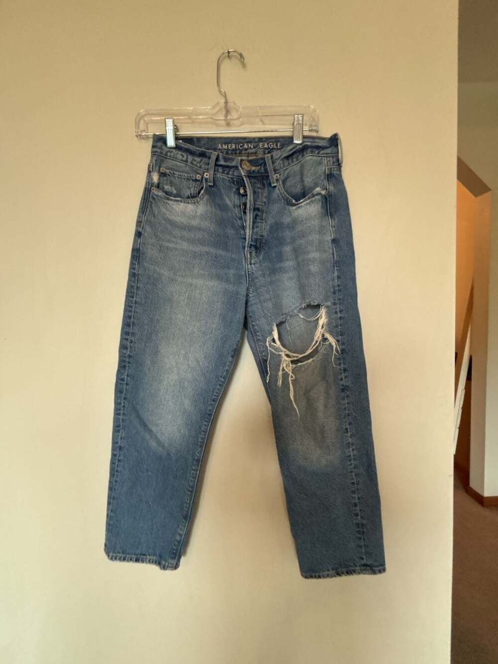 American Eagle Jeans Size 2 X-Short Distressed Button Fly